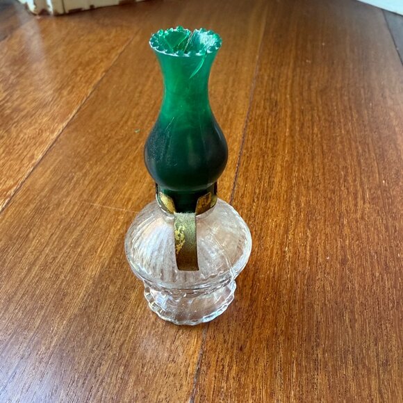 Vintage (1940s?) Miniature Hurricane Oil Lamp - Picture 4 of 6